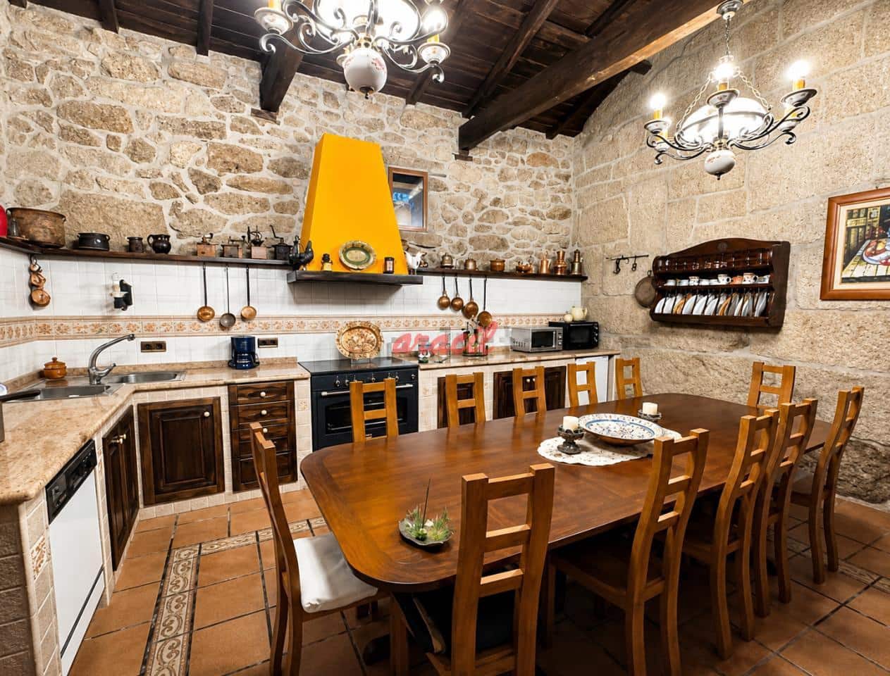 3 slaapkamer Villa te koop in San Amaro met zwembad garage - € 312.000 (Ref: 9868150)
