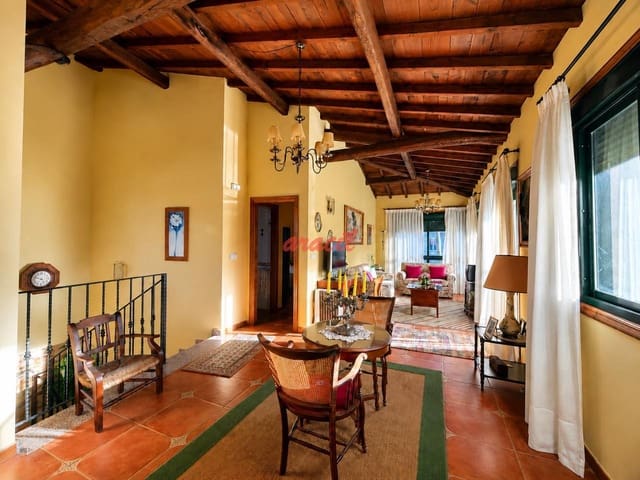 3 bedroom Villa for sale in Barbadás - € 185,000 (Ref: 9895718)