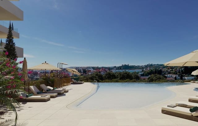 2 soveværelse Lejlighed til salg i Fuengirola med swimmingpool garage - € 329.000 (Ref: 10136328)
