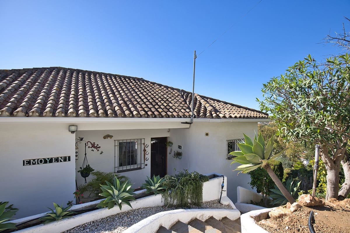 4 soverom Villa til salgs i Mijas Costa med svømmebasseng garasje - € 869 000 (Ref: 10183520)