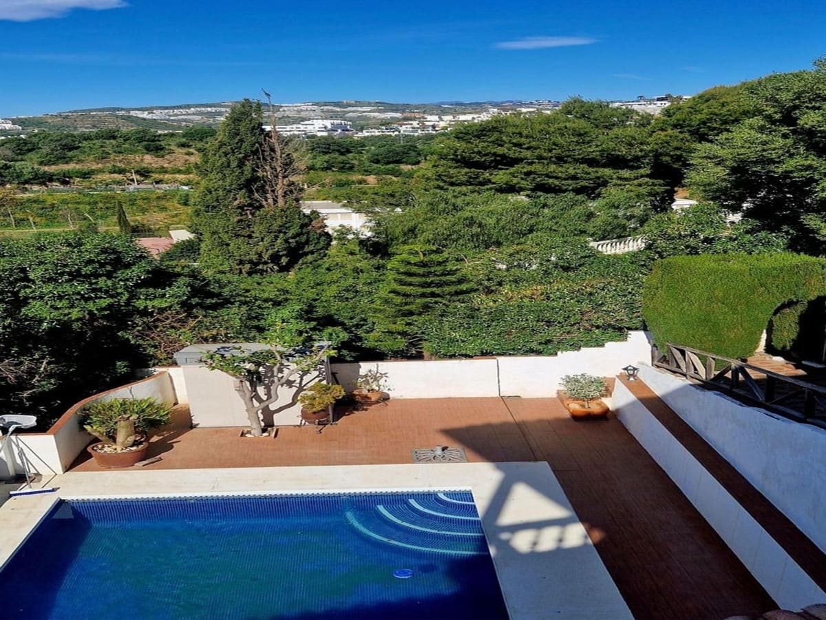 4 soverom Villa til salgs i Mijas Costa med svømmebasseng garasje - € 869 000 (Ref: 10183520)