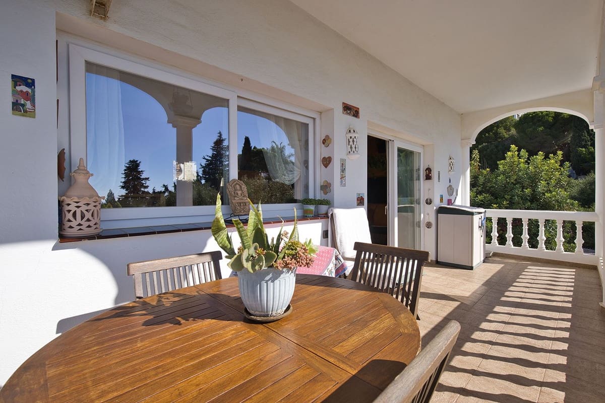 4 soverom Villa til salgs i Mijas Costa med svømmebasseng garasje - € 869 000 (Ref: 10183520)