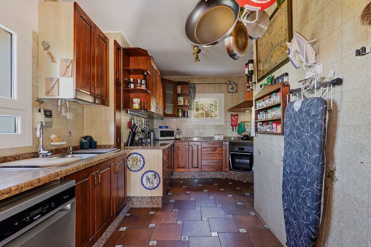 4 soverom Villa til salgs i Mijas Costa med svømmebasseng garasje - € 869 000 (Ref: 10183520)
