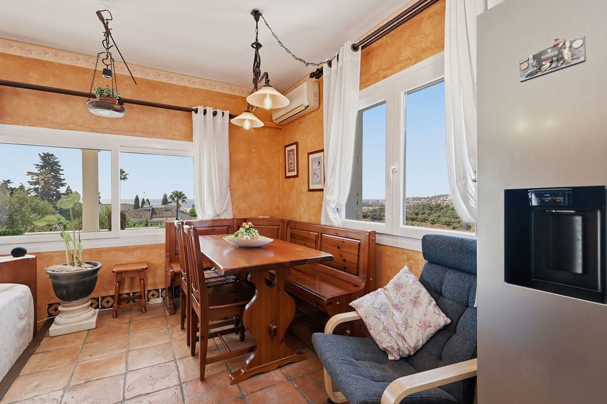 4 soverom Villa til salgs i Mijas Costa med svømmebasseng garasje - € 869 000 (Ref: 10183520)