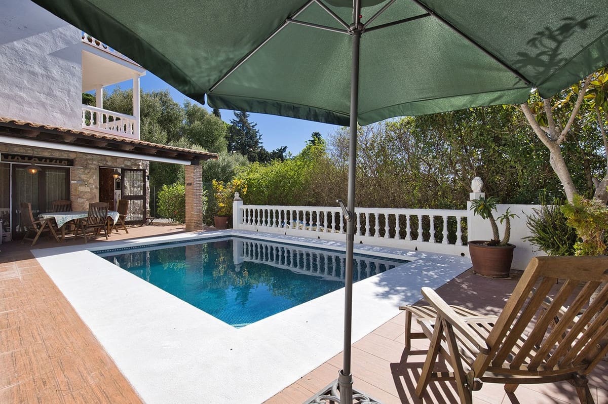 4 soverom Villa til salgs i Mijas Costa med svømmebasseng garasje - € 869 000 (Ref: 10183520)