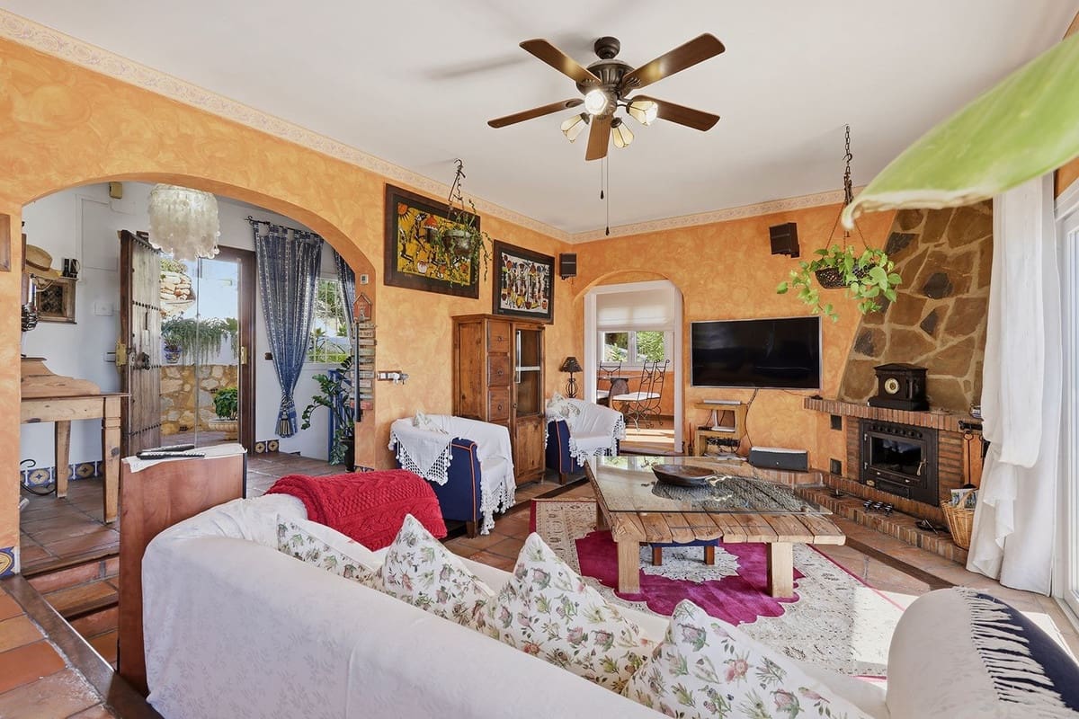 4 soverom Villa til salgs i Mijas Costa med svømmebasseng garasje - € 869 000 (Ref: 10183520)
