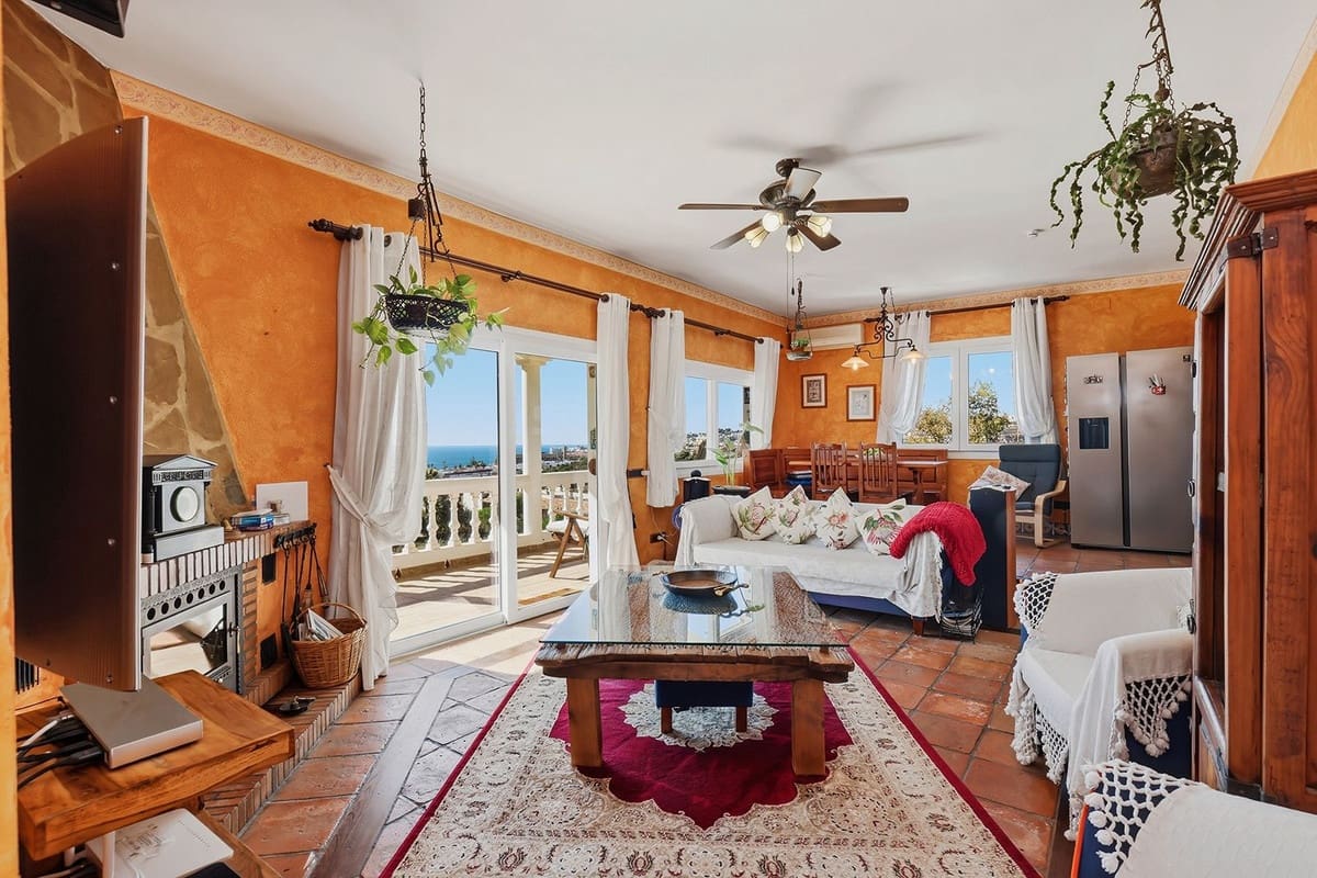 4 soverom Villa til salgs i Mijas Costa med svømmebasseng garasje - € 869 000 (Ref: 10183520)
