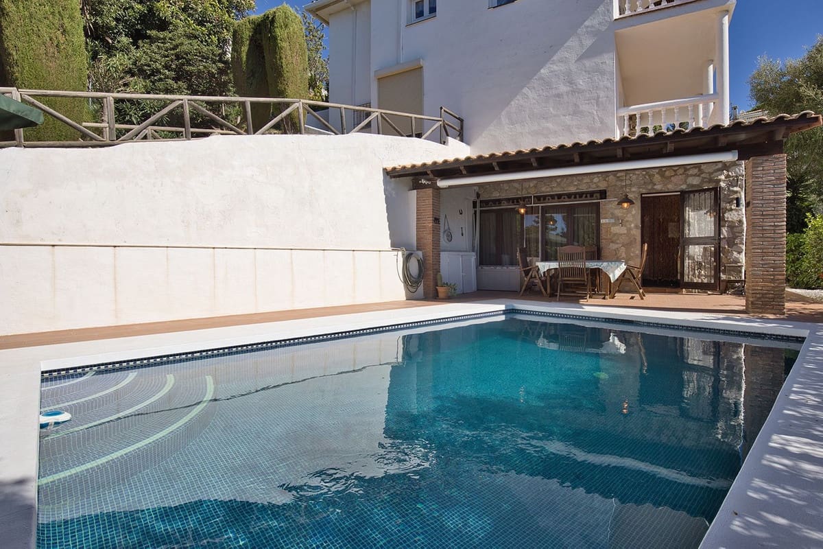 4 soverom Villa til salgs i Mijas Costa med svømmebasseng garasje - € 869 000 (Ref: 10183520)