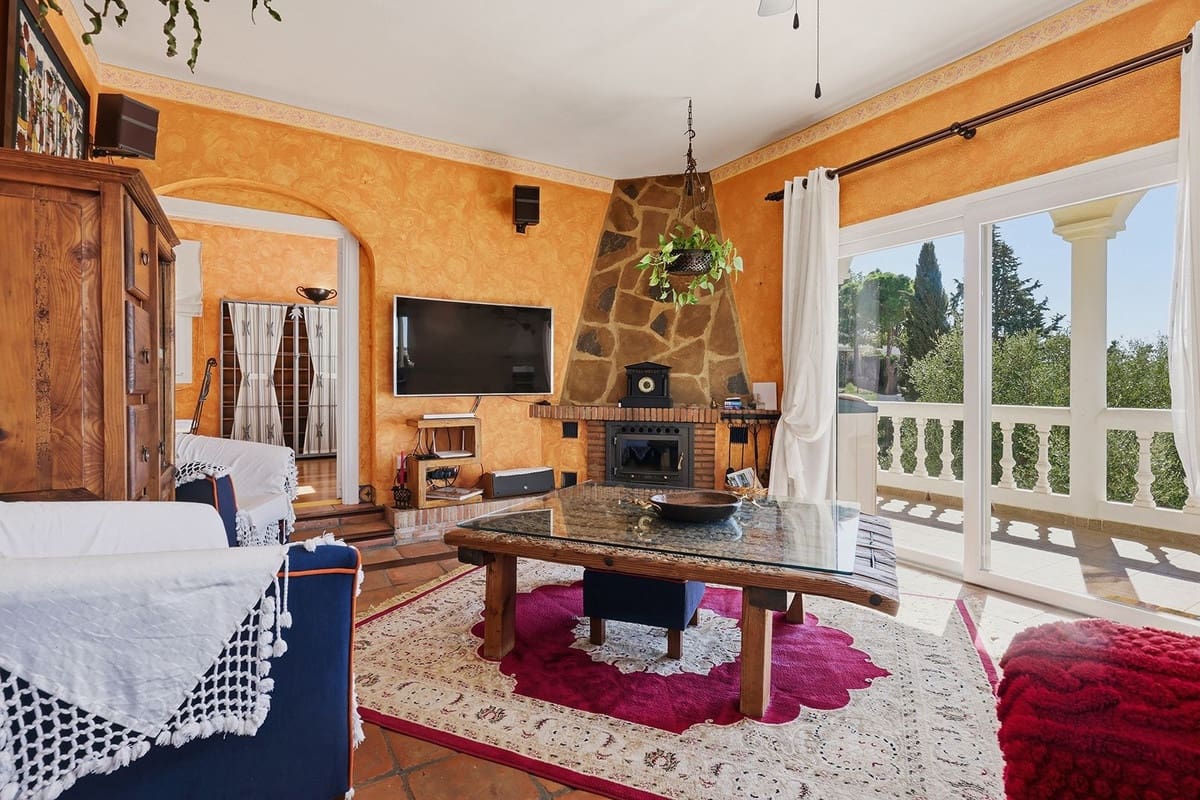 4 soverom Villa til salgs i Mijas Costa med svømmebasseng garasje - € 869 000 (Ref: 10183520)