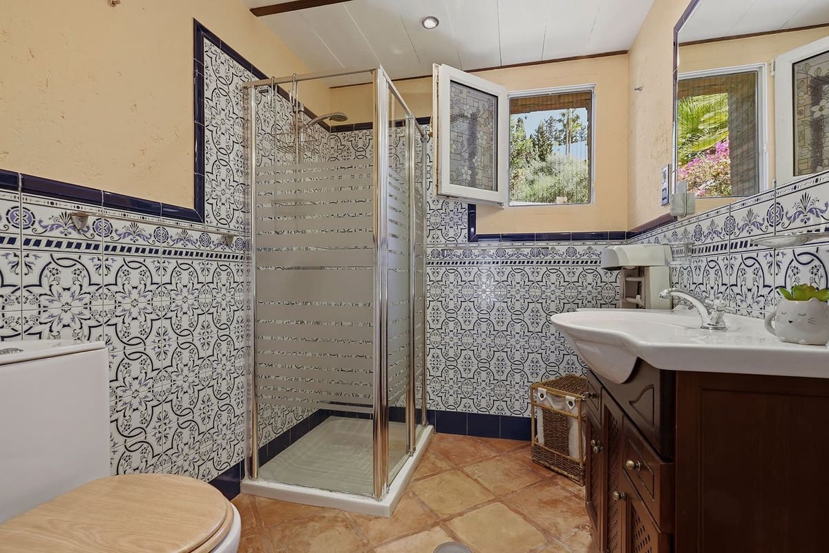 4 soverom Villa til salgs i Mijas Costa med svømmebasseng garasje - € 869 000 (Ref: 10183520)