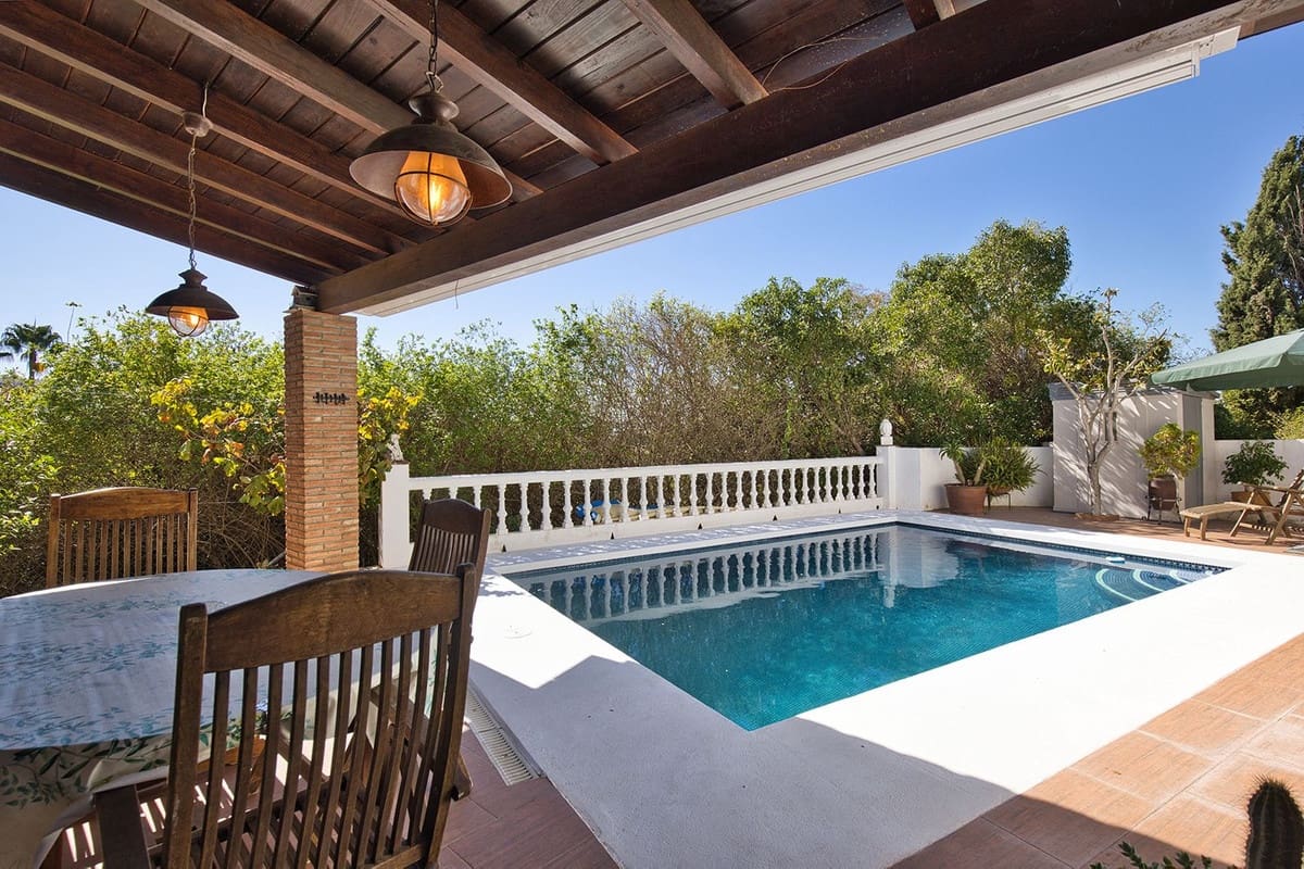 4 soverom Villa til salgs i Mijas Costa med svømmebasseng garasje - € 869 000 (Ref: 10183520)