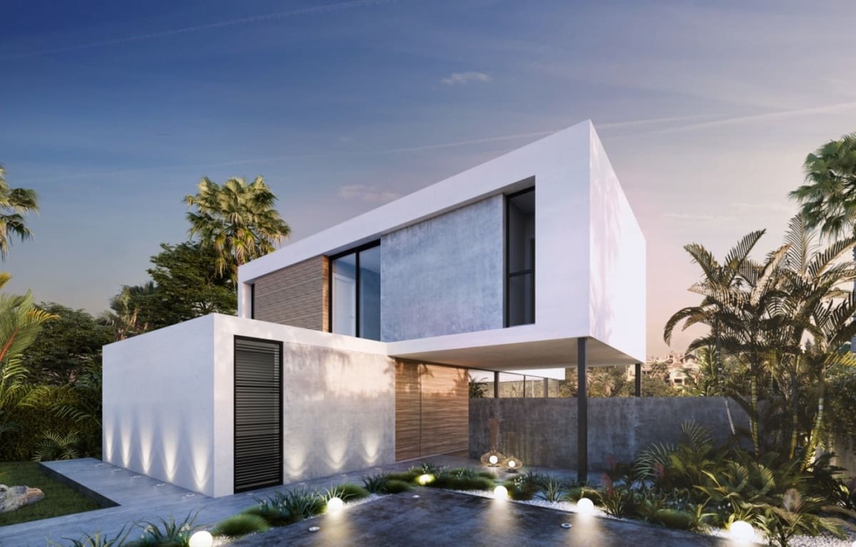 4 bedroom Villa for sale in New Golden Mile with pool garage - € 1,790,000 (Ref: 5382030)