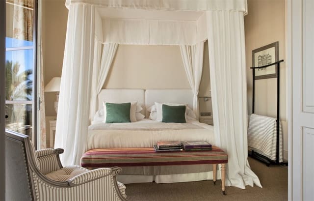 6 sypialnia Willa na sprzedaż w Casares z basenem - 4 600 000 € (Ref: 5382106)