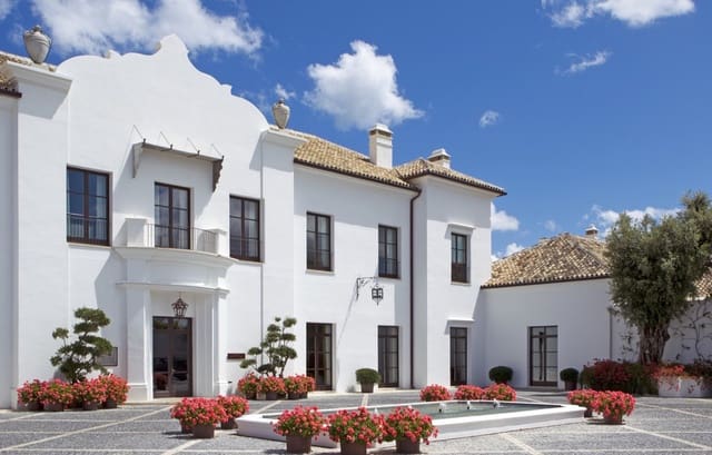 6 sypialnia Willa na sprzedaż w Casares z basenem - 4 600 000 € (Ref: 5382106)