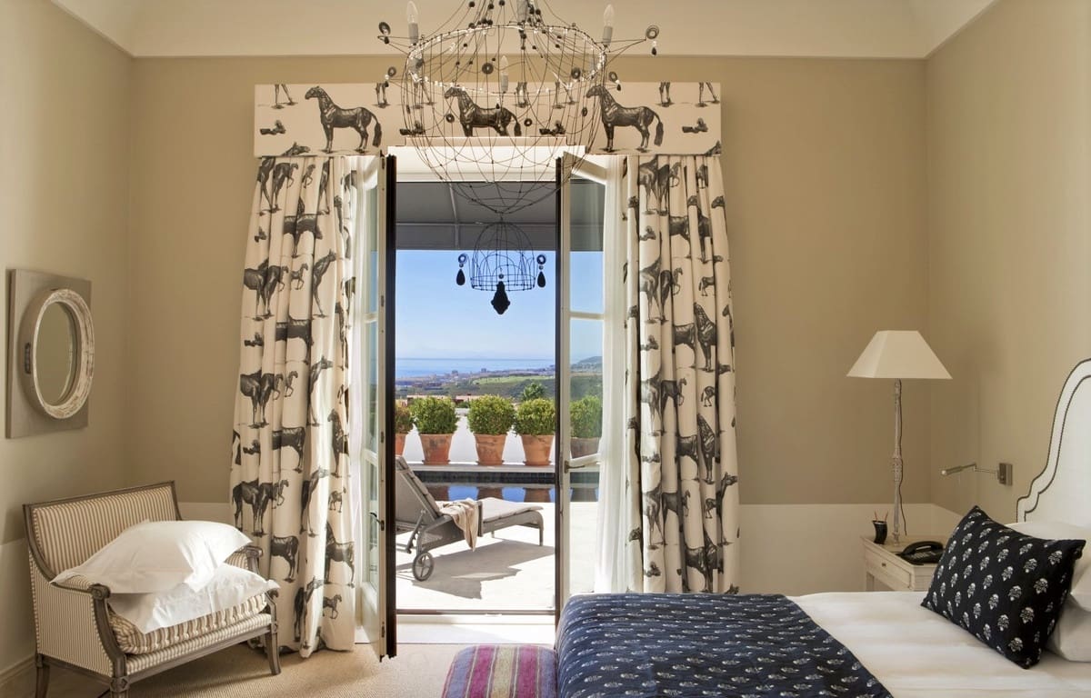 6 bedroom Villa for sale in Casares with pool - € 4,600,000 (Ref: 5382106)