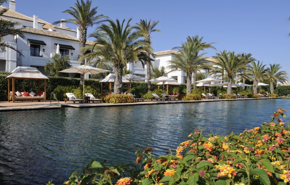 6 bedroom Villa for sale in Casares with pool - € 4,600,000 (Ref: 5382106)