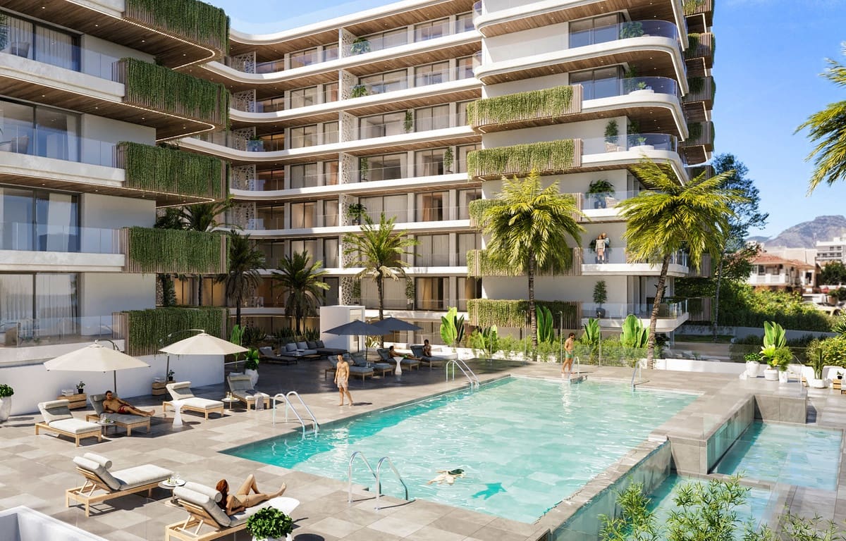 2 bedroom Penthouse for sale in Fuengirola with pool garage - € 659,500 (Ref: 5382204)