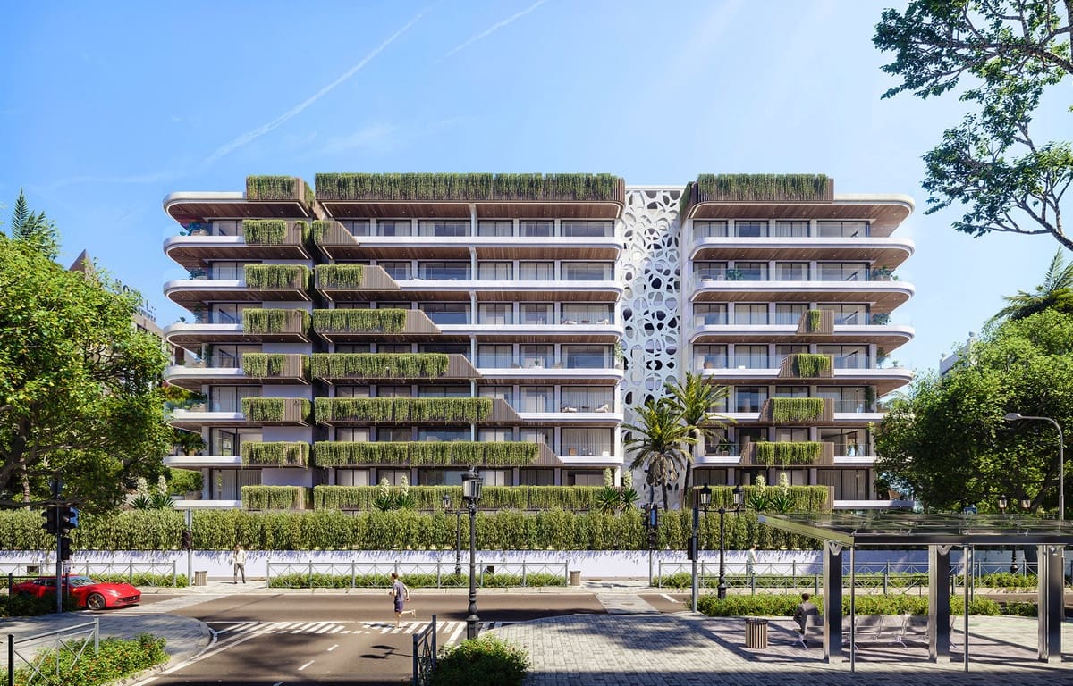 3 bedroom Beach Apartment for sale in Fuengirola with pool garage - € 1,051,500 (Ref: 5382407)
