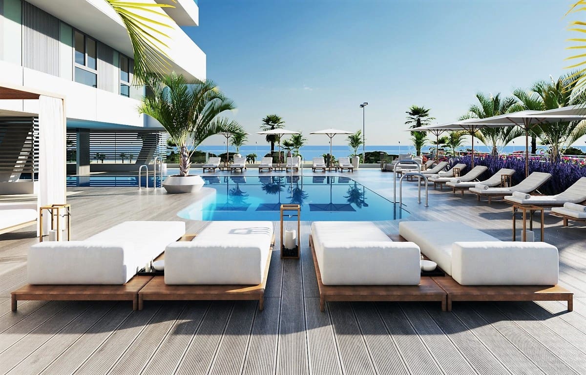 4 soverom Strandleiligheter til salgs i Malaga by med svømmebasseng garasje - € 2 405 000 (Ref: 5660235)