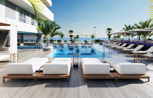 4 soverom Strandleiligheter til salgs i La Malagueta, Málaga by med svømmebasseng garasje - € 4 408 000 (Ref: 5660235)