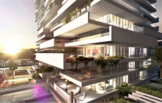 Apartamento Playa de 4 habitaciones en La Malagueta, Málaga ciudad en venta con piscina garaje - 4.408.000 € (Ref: 5660235)