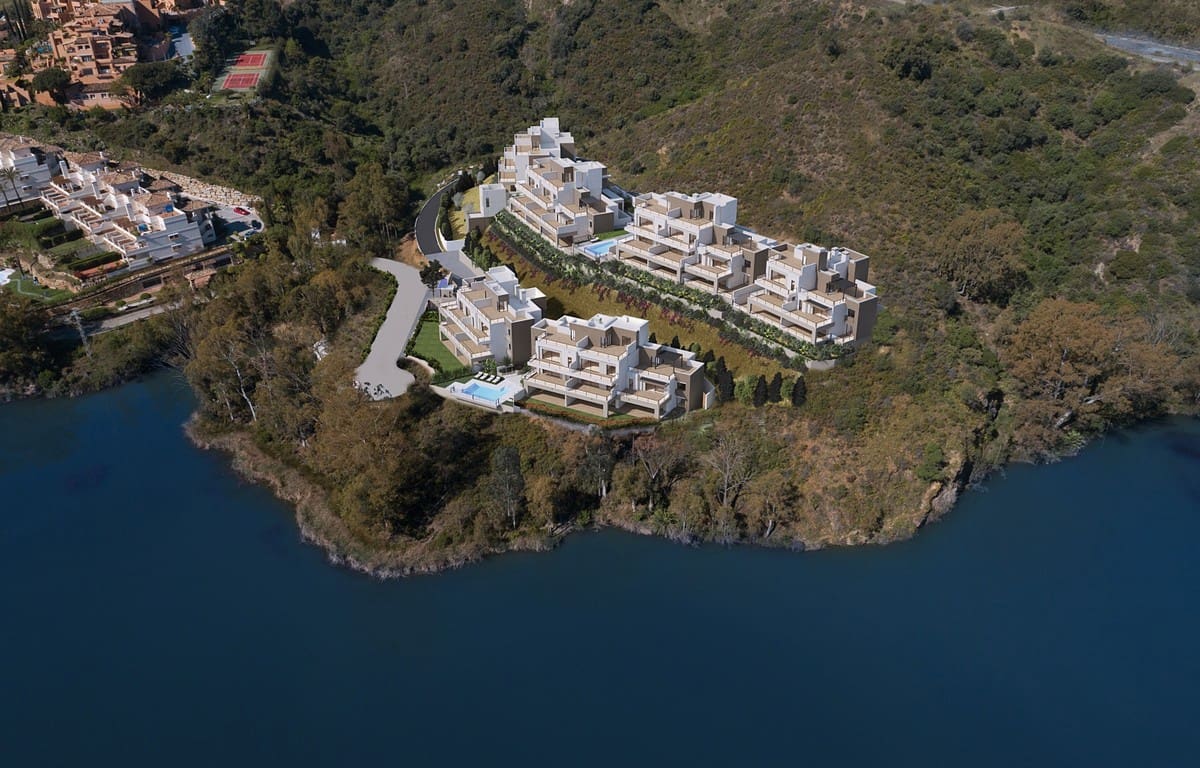 3 sypialnia Penthouse na sprzedaż w Nueva Andalucia z basenem garażem - 950 000 € (Ref: 6231118)