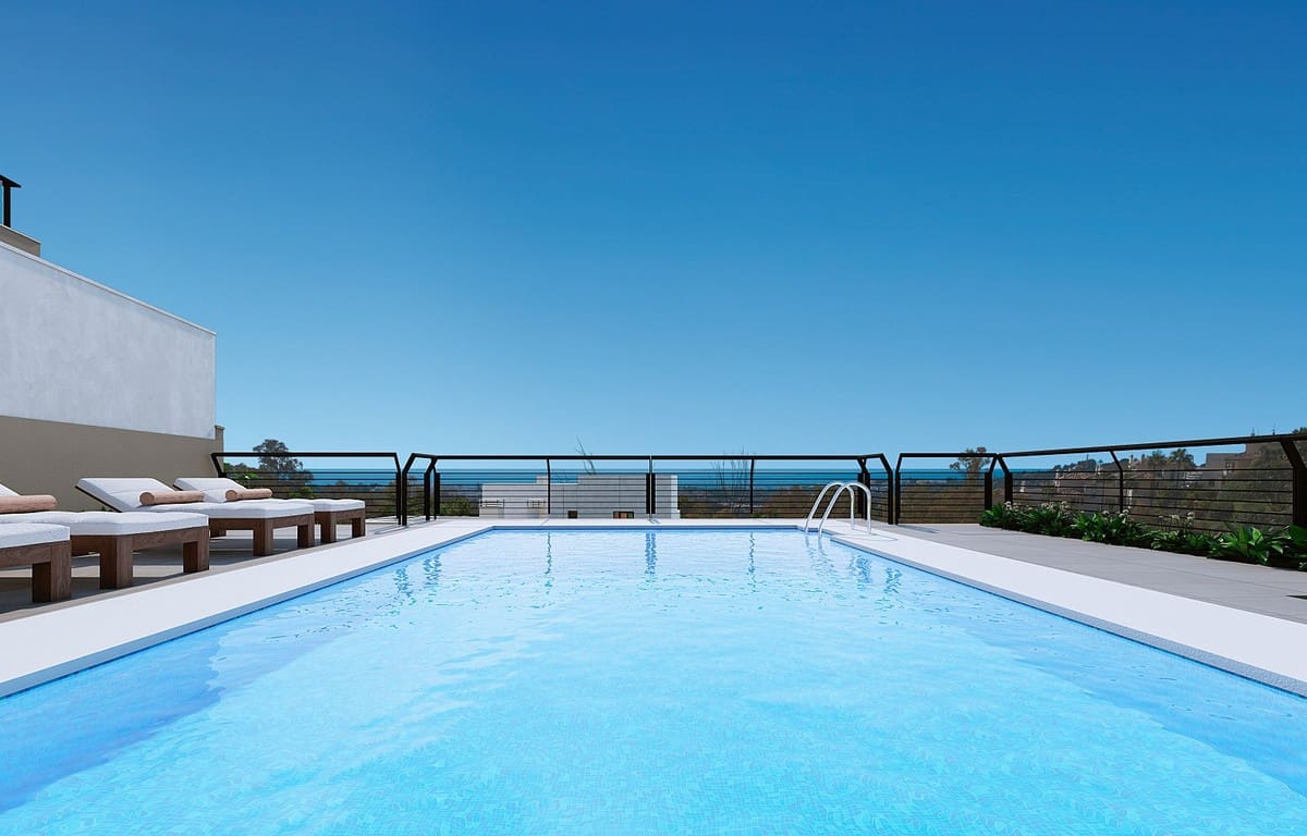 3 sypialnia Penthouse na sprzedaż w Nueva Andalucia z basenem garażem - 950 000 € (Ref: 6231118)