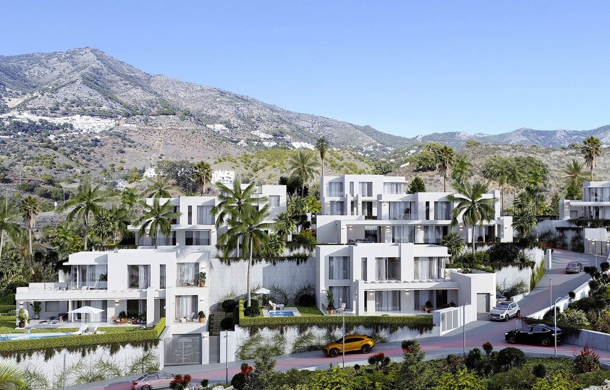 Chalet de 4 habitaciones en Mijas en venta con piscina garaje - 1.975.000 € (Ref: 6293266)