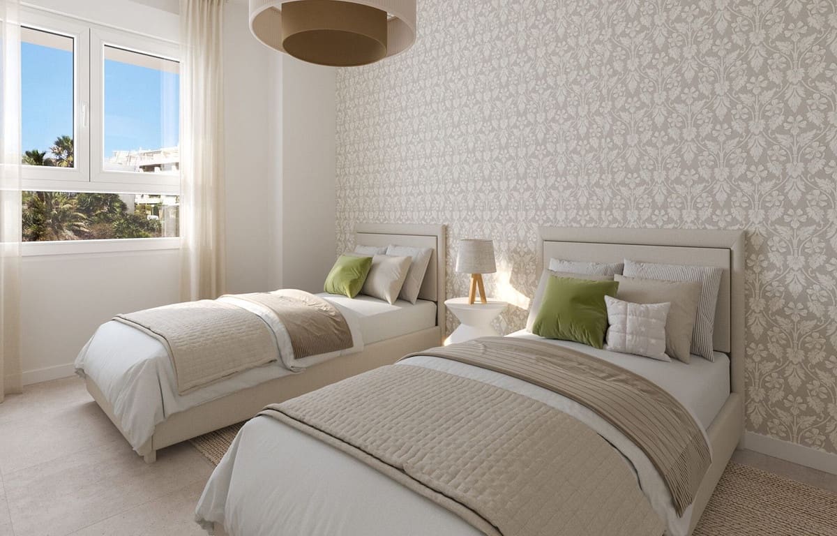 2 bedroom Apartment for sale in La Cala de Mijas with pool garage - € 425,300 (Ref: 6589135)