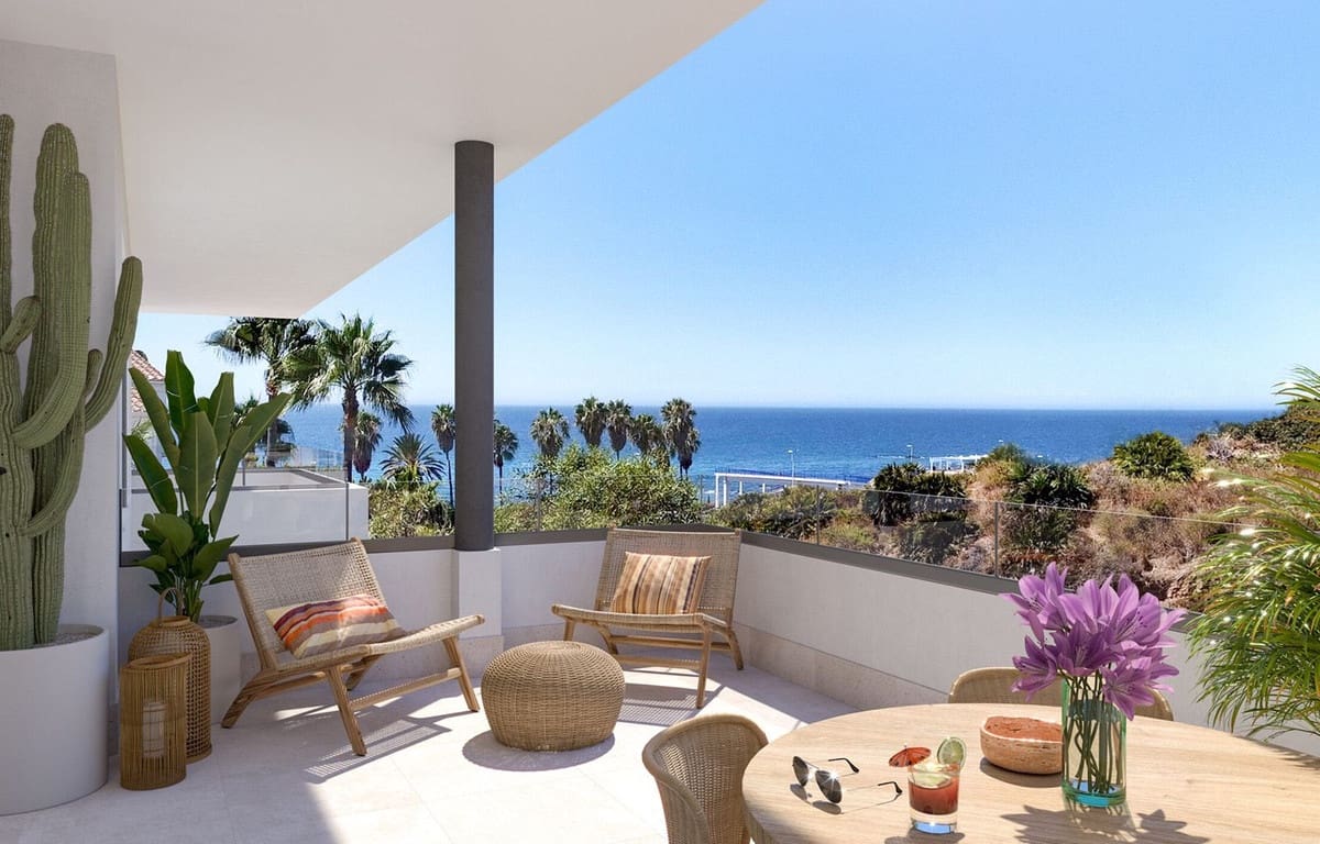 2 bedroom Apartment for sale in La Cala de Mijas with pool garage - € 425,300 (Ref: 6589135)