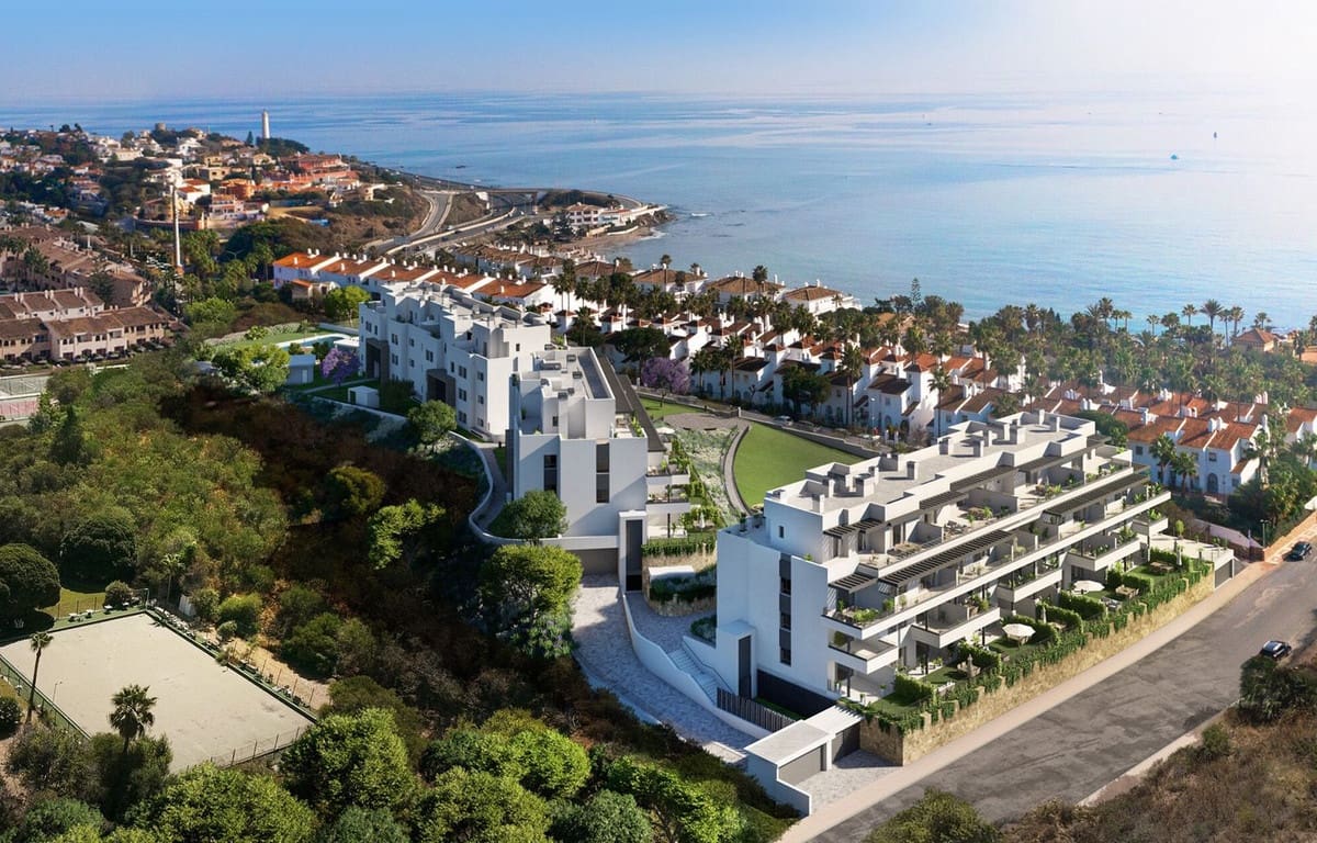 2 Zimmer Apartment zu verkaufen in La Cala de Mijas mit Pool Garage - 473.500 € (Ref: 6589135)