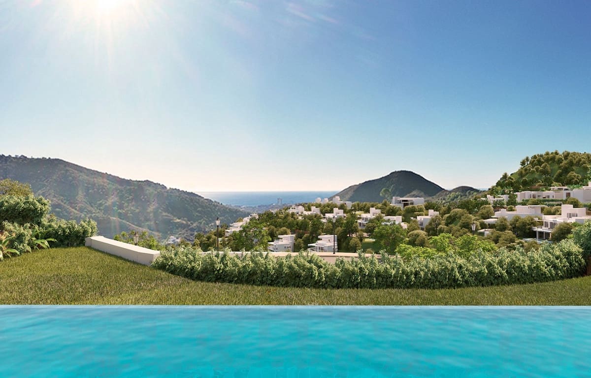 4 bedroom Villa for sale in Marbella with pool garage - € 4,500,000 (Ref: 6959320)