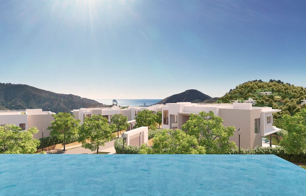 4 bedroom Villa for sale in Marbella with pool garage - € 4,500,000 (Ref: 6959320)