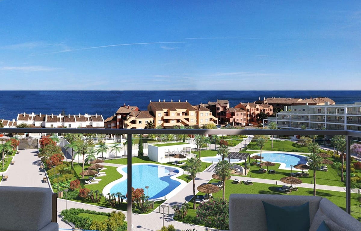 2 sypialnia Apartament na sprzedaż w Manilva z basenem garażem - 415 000 € (Ref: 6967360)