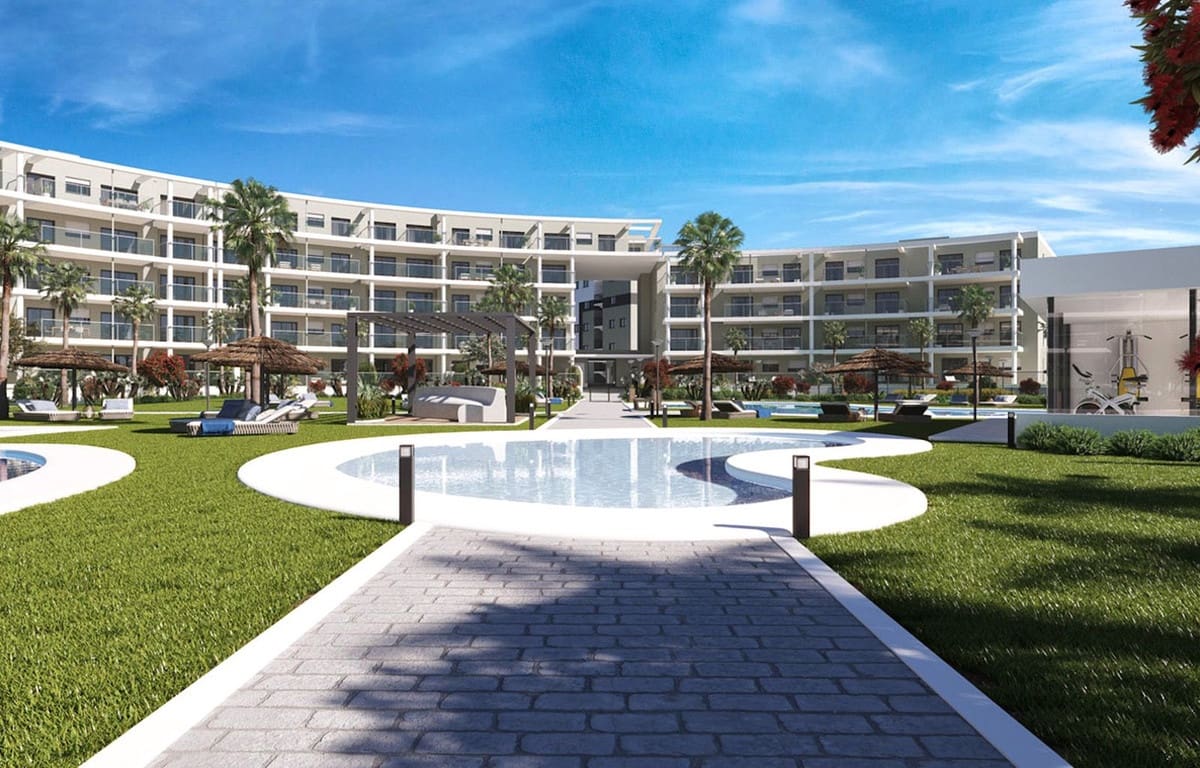 2 bedroom Apartment for sale in Manilva with pool garage - € 430,000 (Ref: 6967360)