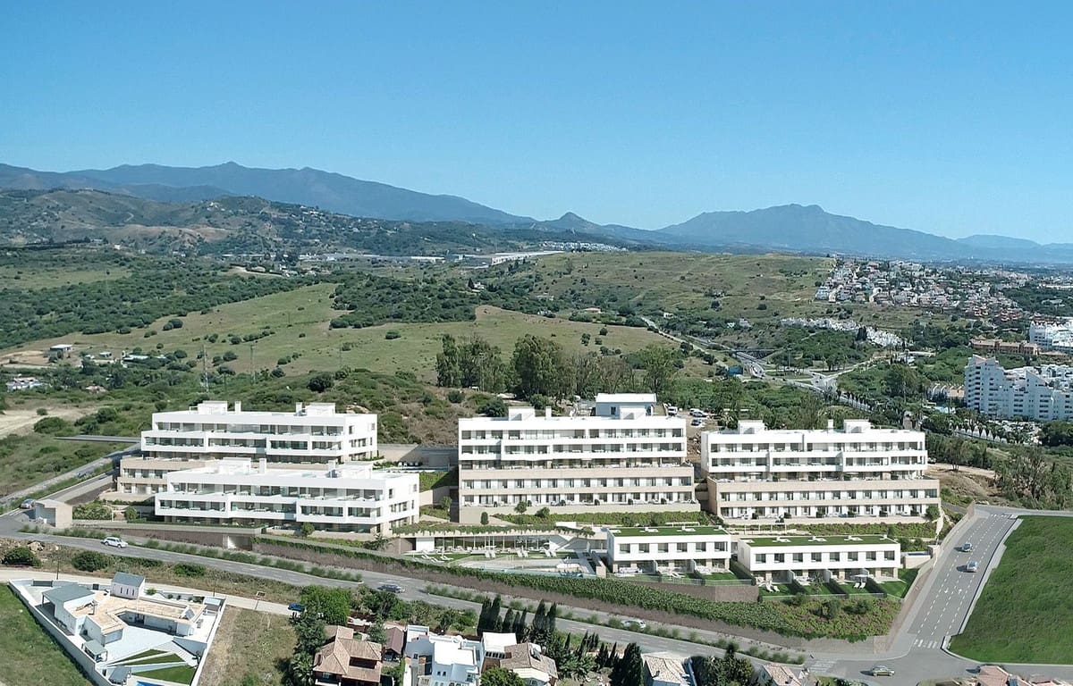 2 slaapkamer Penthouse te koop in Estepona met zwembad garage - € 550.000 (Ref: 6989626)