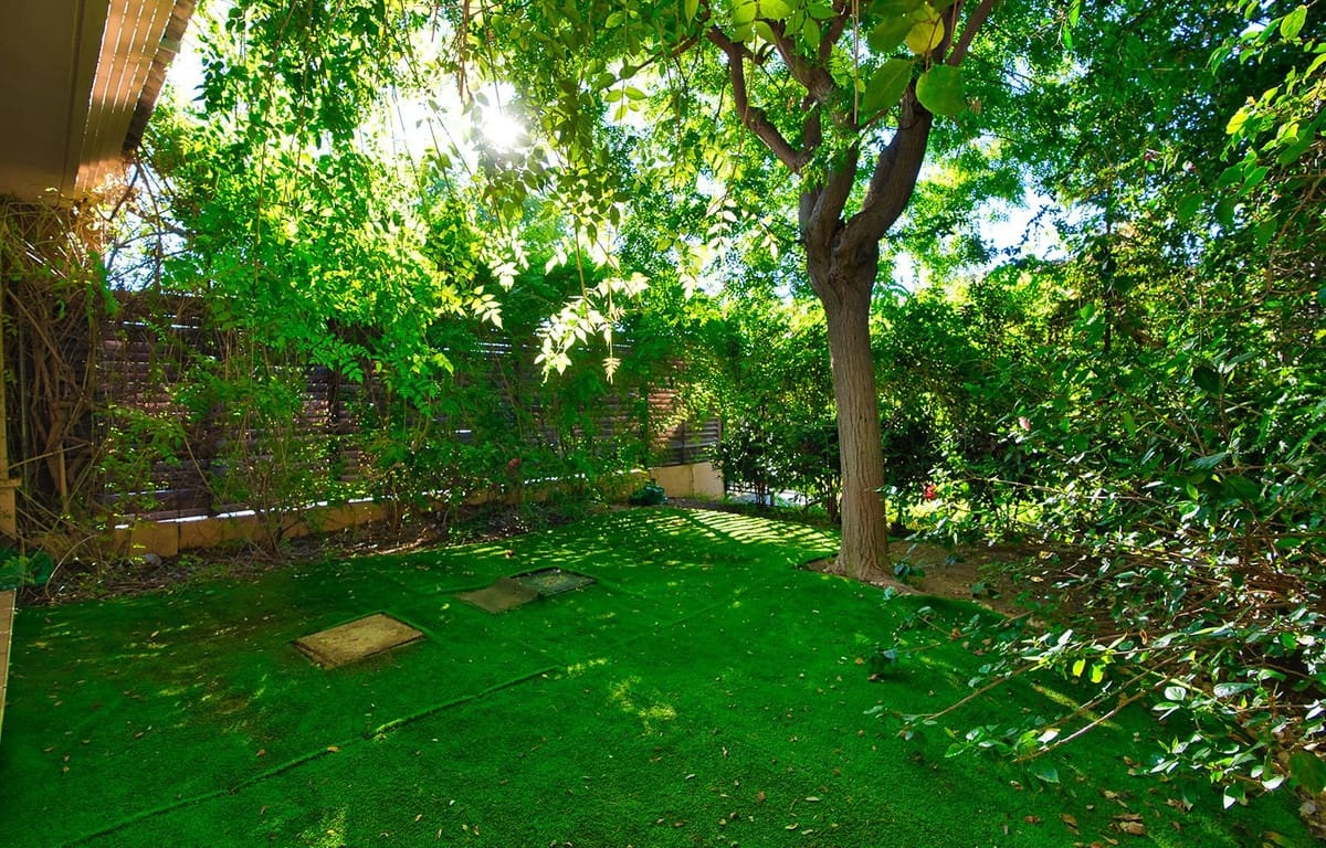 3 soverom Kjedet enebolig til salgs i Riviera del Sol med svømmebasseng garasje - € 685 000 (Ref: 7091206)