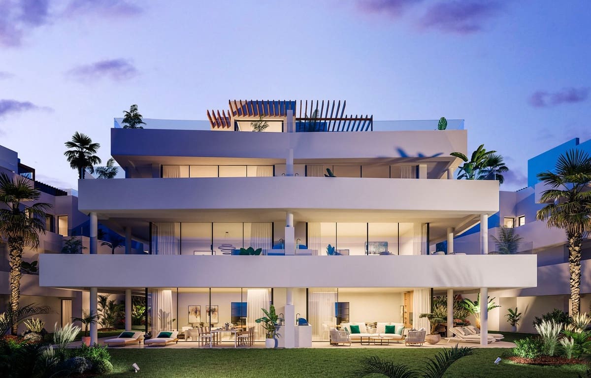 2 quarto Penthouse para venda em Estepona com piscina garagem - 860 783 € (Ref: 7131989)