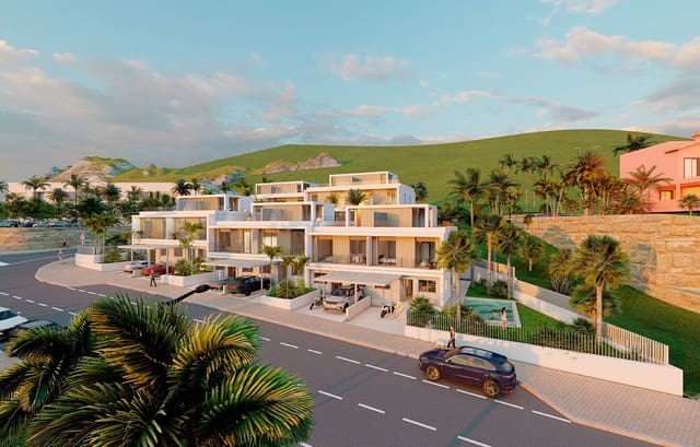 4 sypialnia Willa na sprzedaż w Estepona z basenem garażem - 824 000 € (Ref: 7131993)