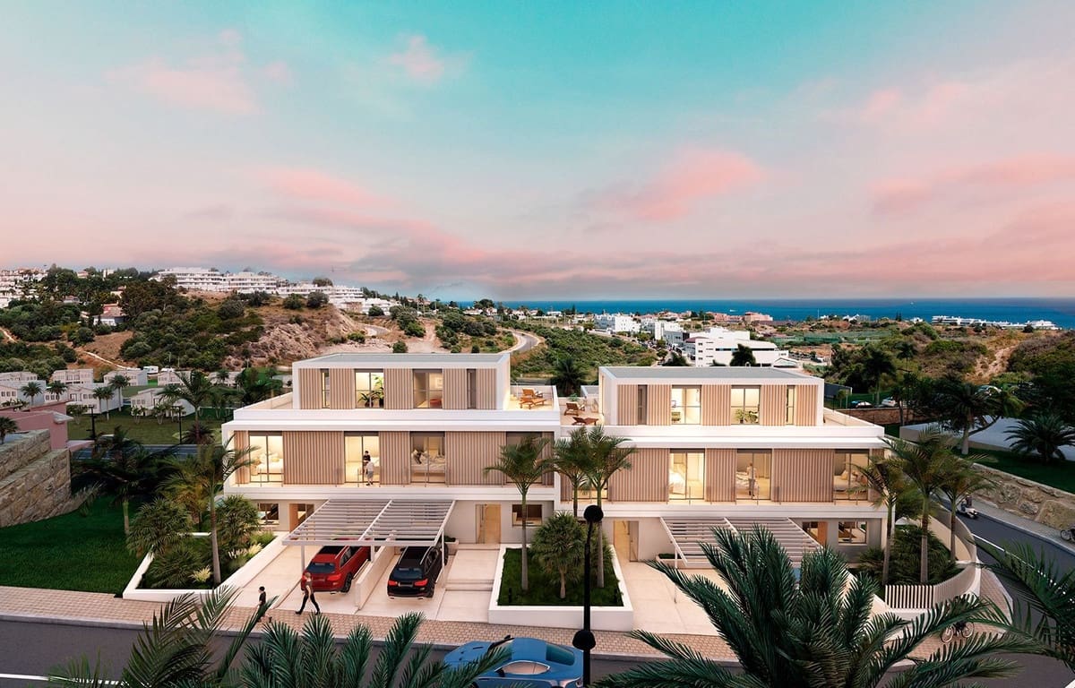 4 Zimmer Villa zu verkaufen in Estepona mit Pool Garage - 730.000 € (Ref: 7141129)