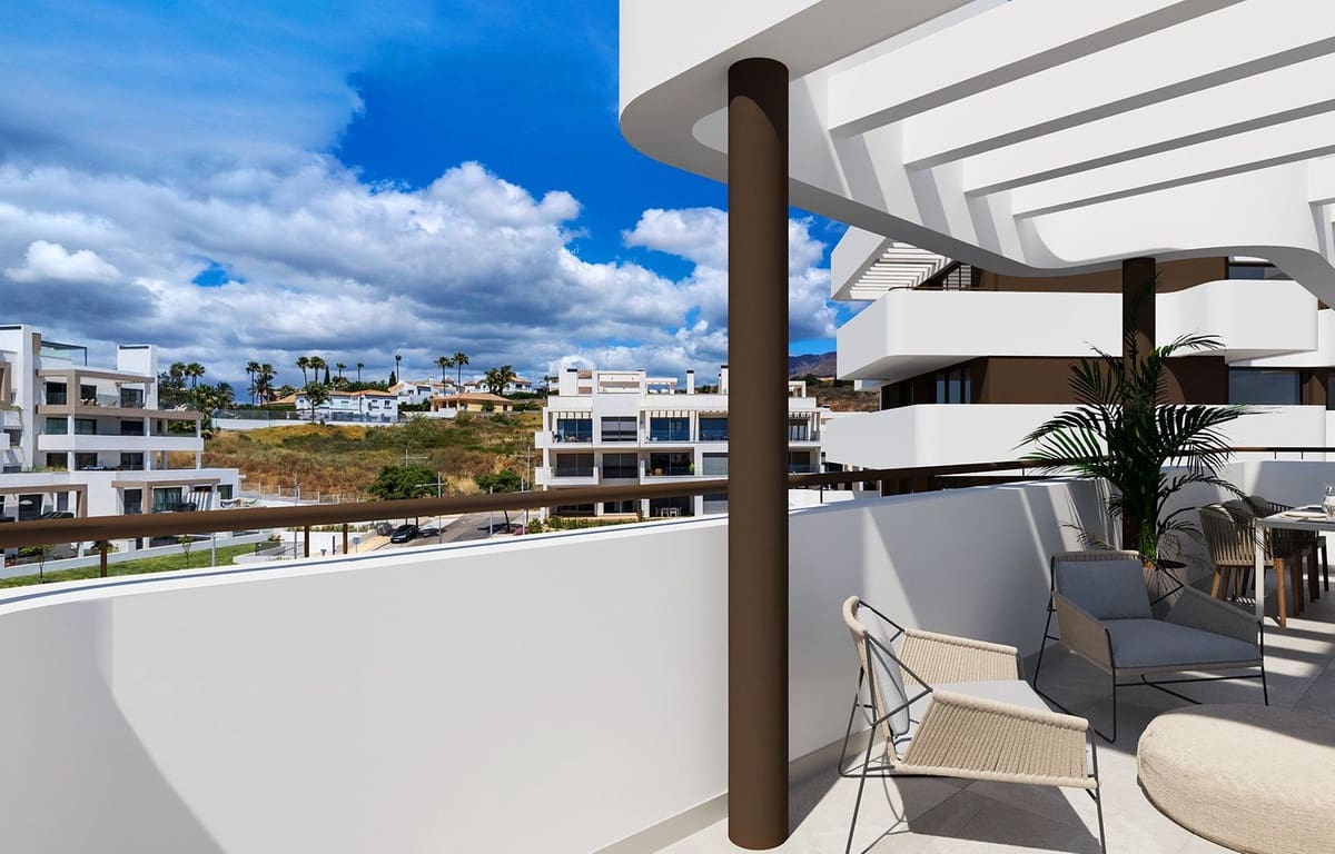 2 bedroom Apartment for sale in Estepona with pool garage - € 480,000 (Ref: 7233727)