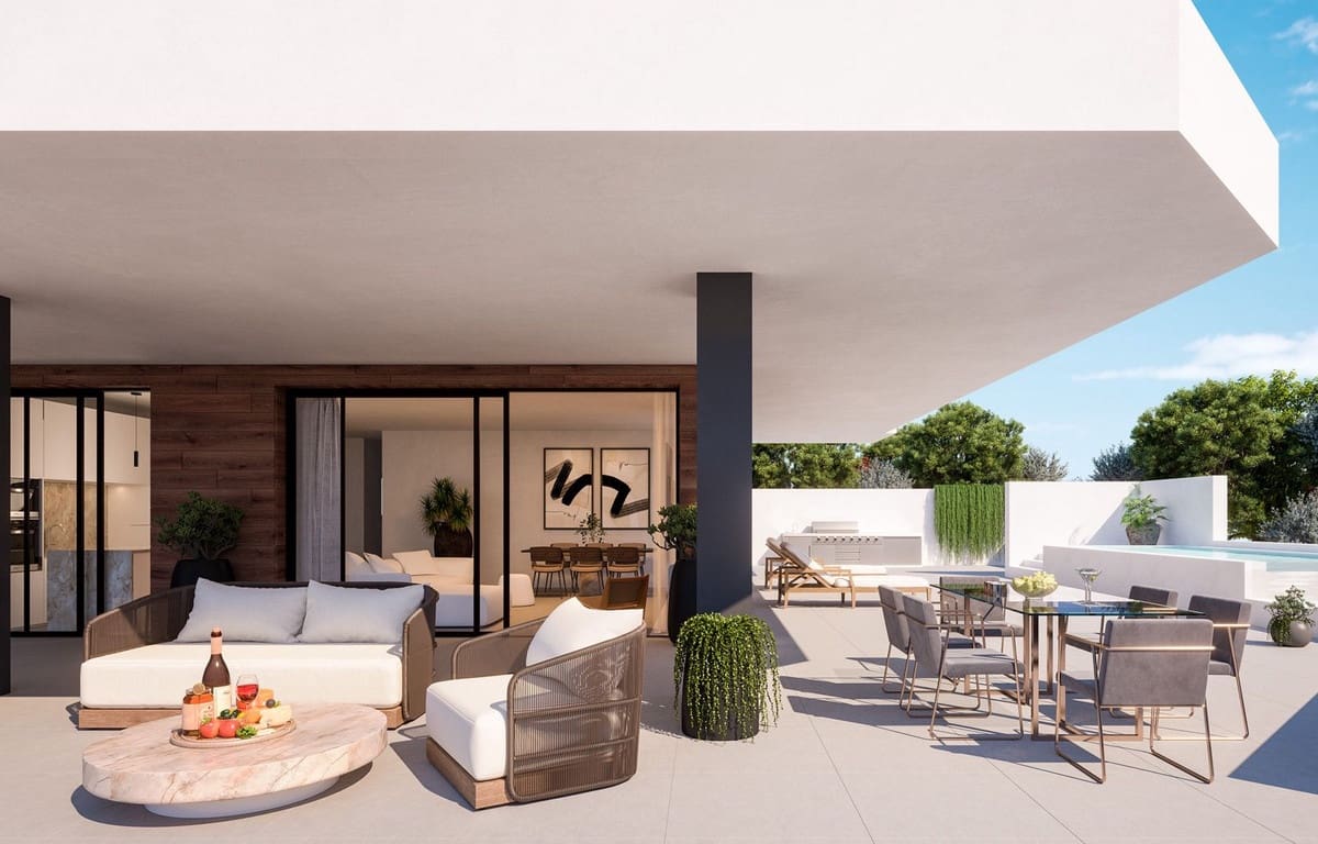 2 bedroom Penthouse for sale in Benalmadena with pool garage - € 669,000 (Ref: 7233736)