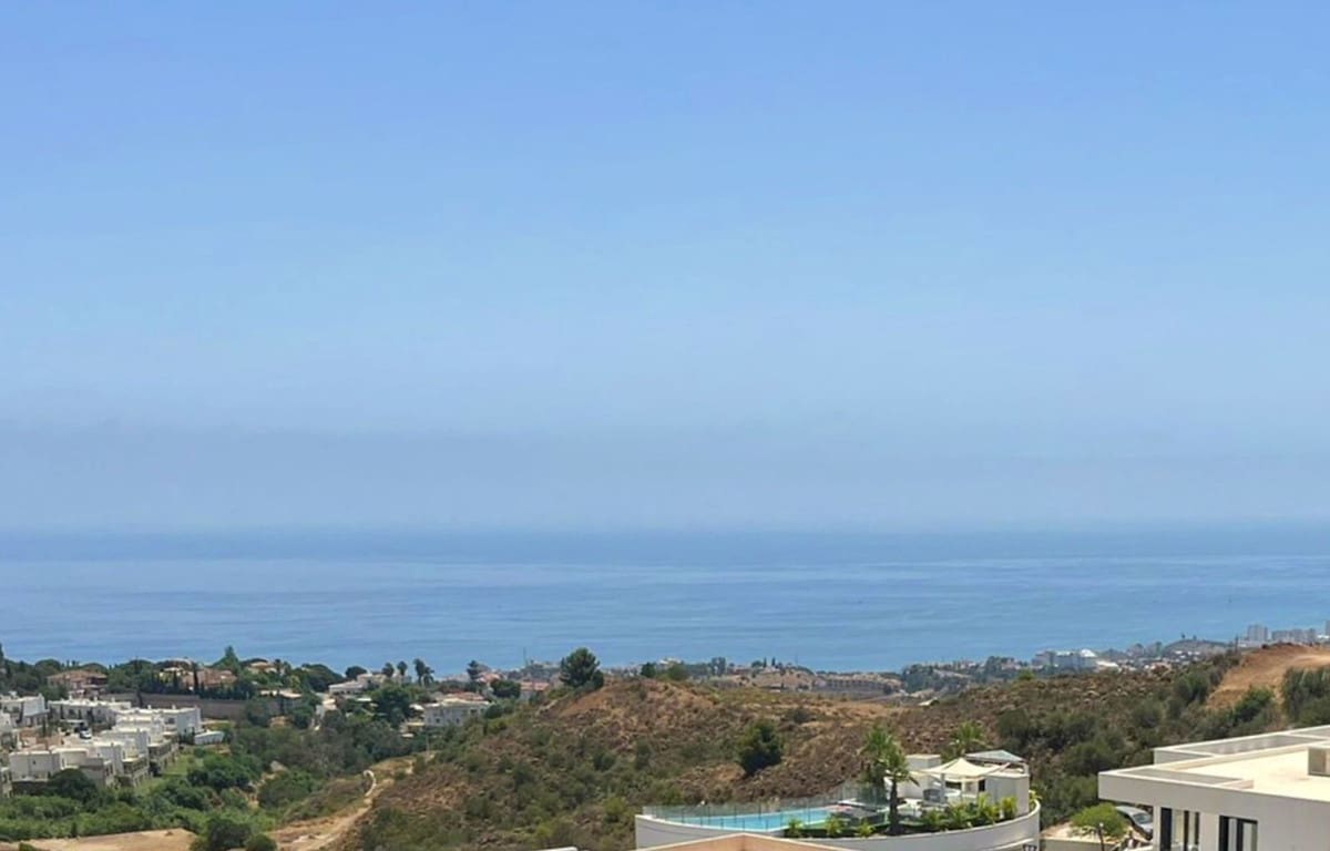 4 bedroom Villa for sale in Mijas with pool garage - € 1,425,000 (Ref: 7276156)