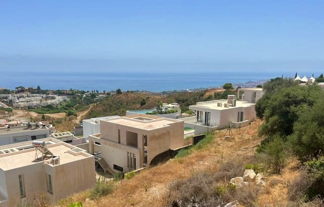 4 bedroom Villa for sale in Mijas with pool garage - € 1,425,000 (Ref: 7276156)