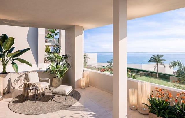 2 makuuhuone Ranta-asunto myytävänä paikassa Benalmádena mukana uima-altaan 
autotalli - 567 000 € (Ref: 7430203)