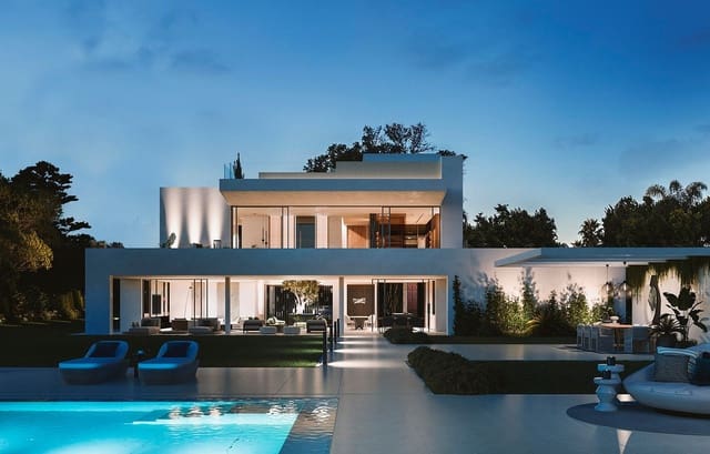 4 sypialnia Willa na sprzedaż w Estepona z basenem garażem - 14 100 000 € (Ref: 7499551)