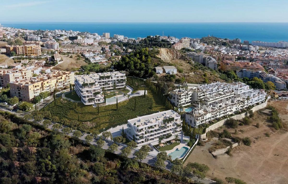3 bedroom Apartment for sale in Fuengirola with pool garage - € 469,950 (Ref: 7520567)