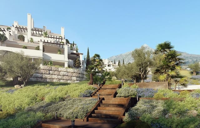 Ático de 2 habitaciones en Nueva Andalucia, Marbella en venta con piscina garaje - 571.500 € (Ref: 7550967)