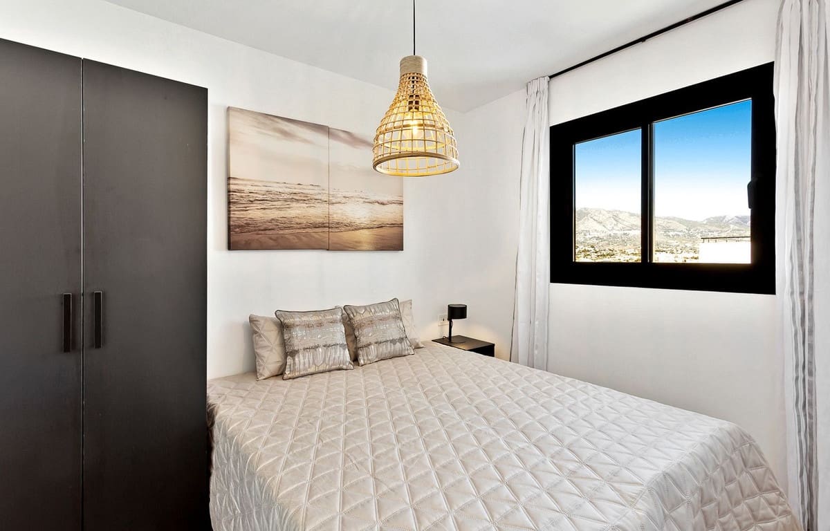 2 bedroom Apartment for sale in La Cala de Mijas with pool garage - € 339,000 (Ref: 7629489)