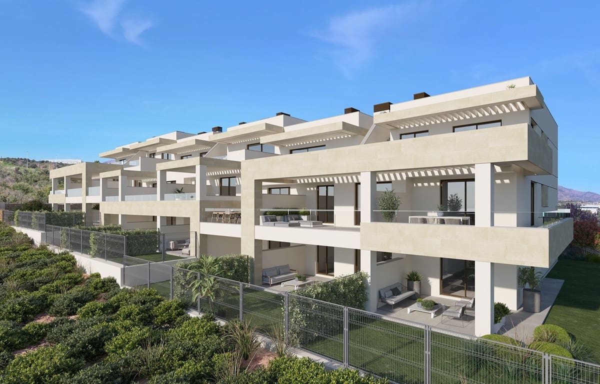 3 bedroom Apartment for sale in Estepona with pool garage - € 564,000 (Ref: 7636319)